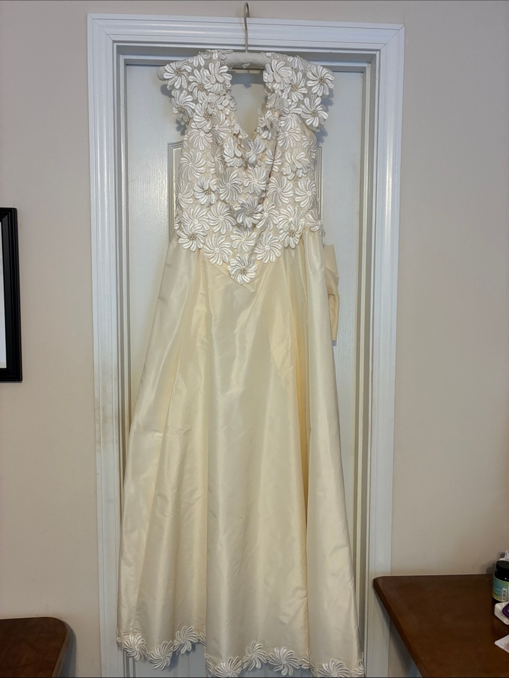 Ivory Floral Appliqué A-Line Wedding Dress